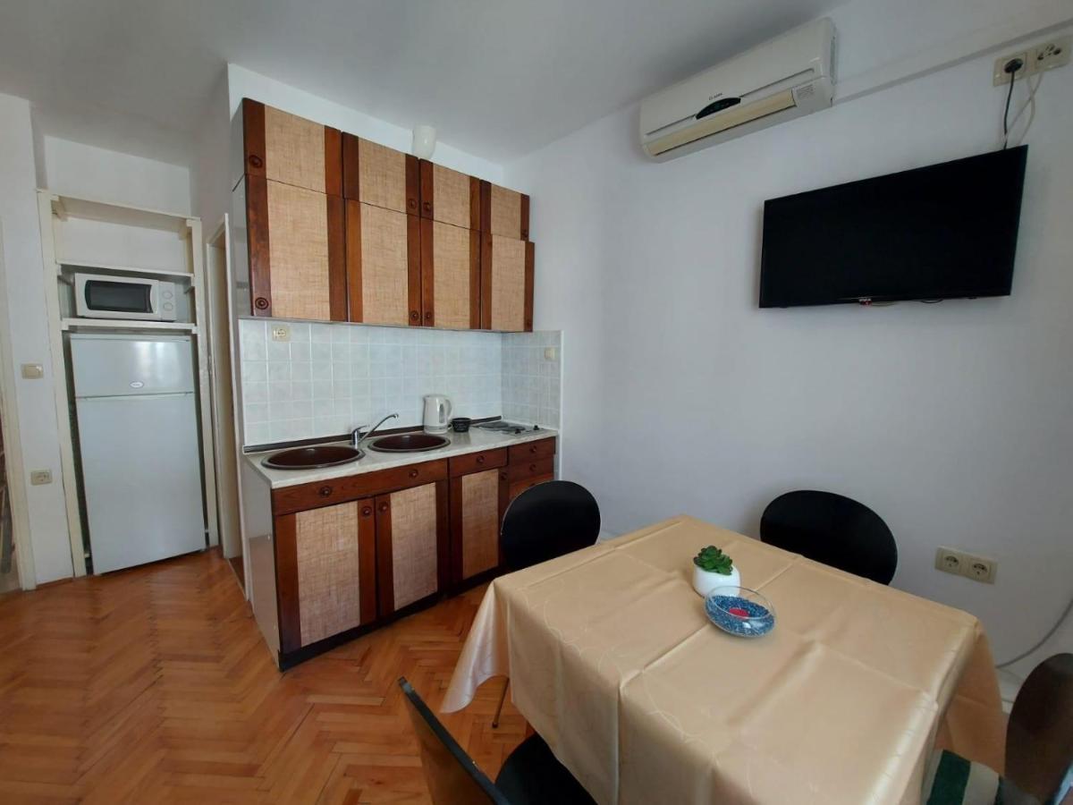 Apartments By The Sea Duce, Omis - 2731 두기라트 외부 사진